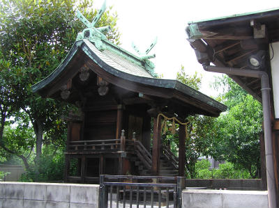 辰巳八幡神社　本殿