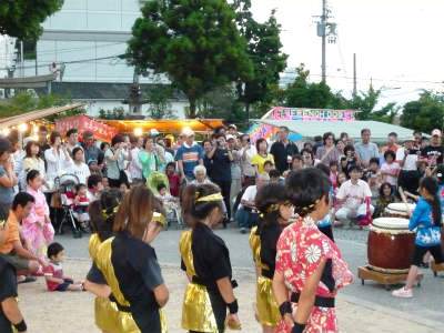 例祭和太鼓どどんこ隊奉納演奏